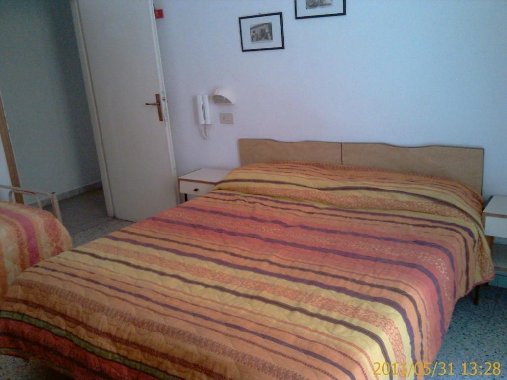 Hotel Leda Rimini Exterior photo